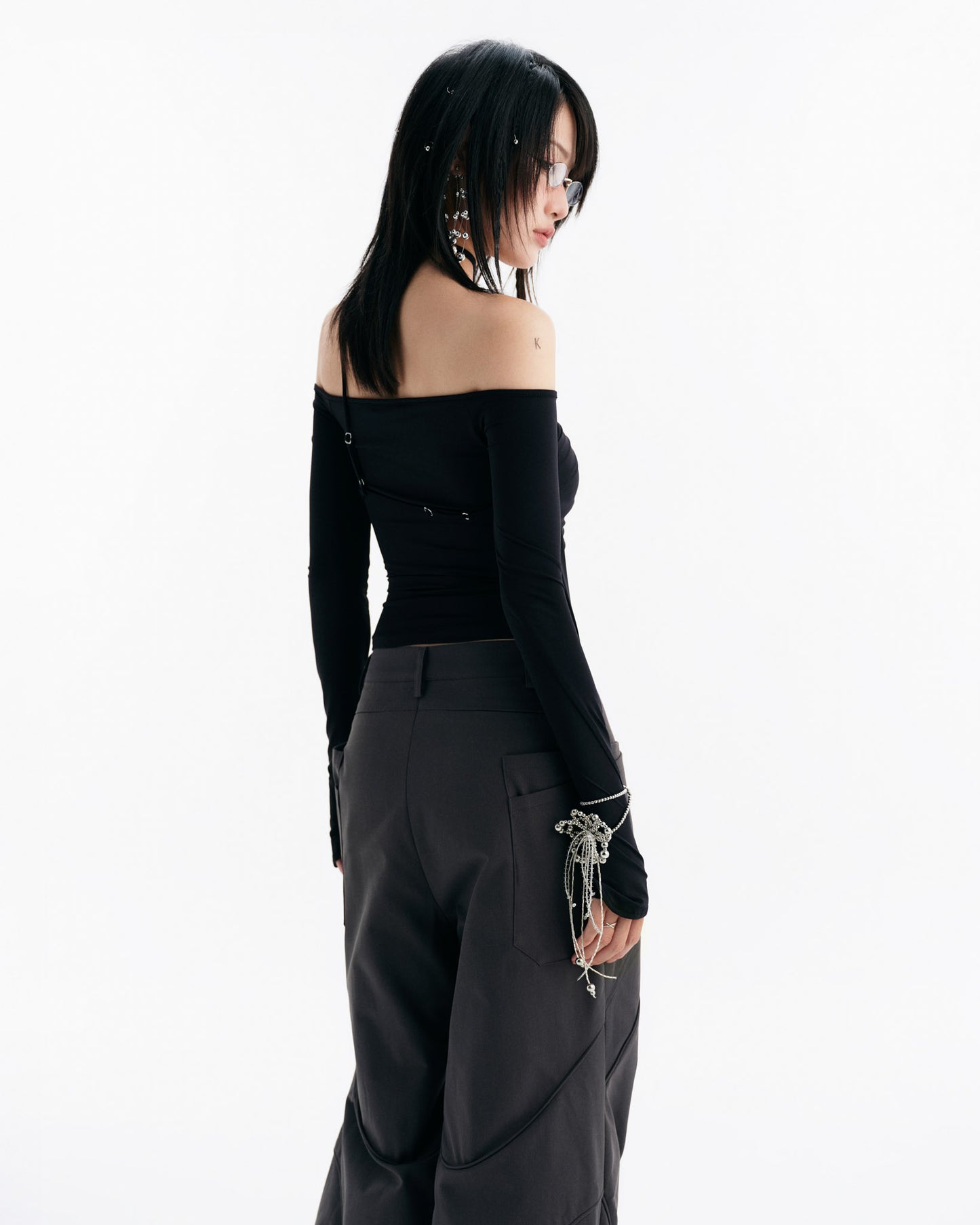 MELVIN LONG SLEEVE TOP (BLACK)