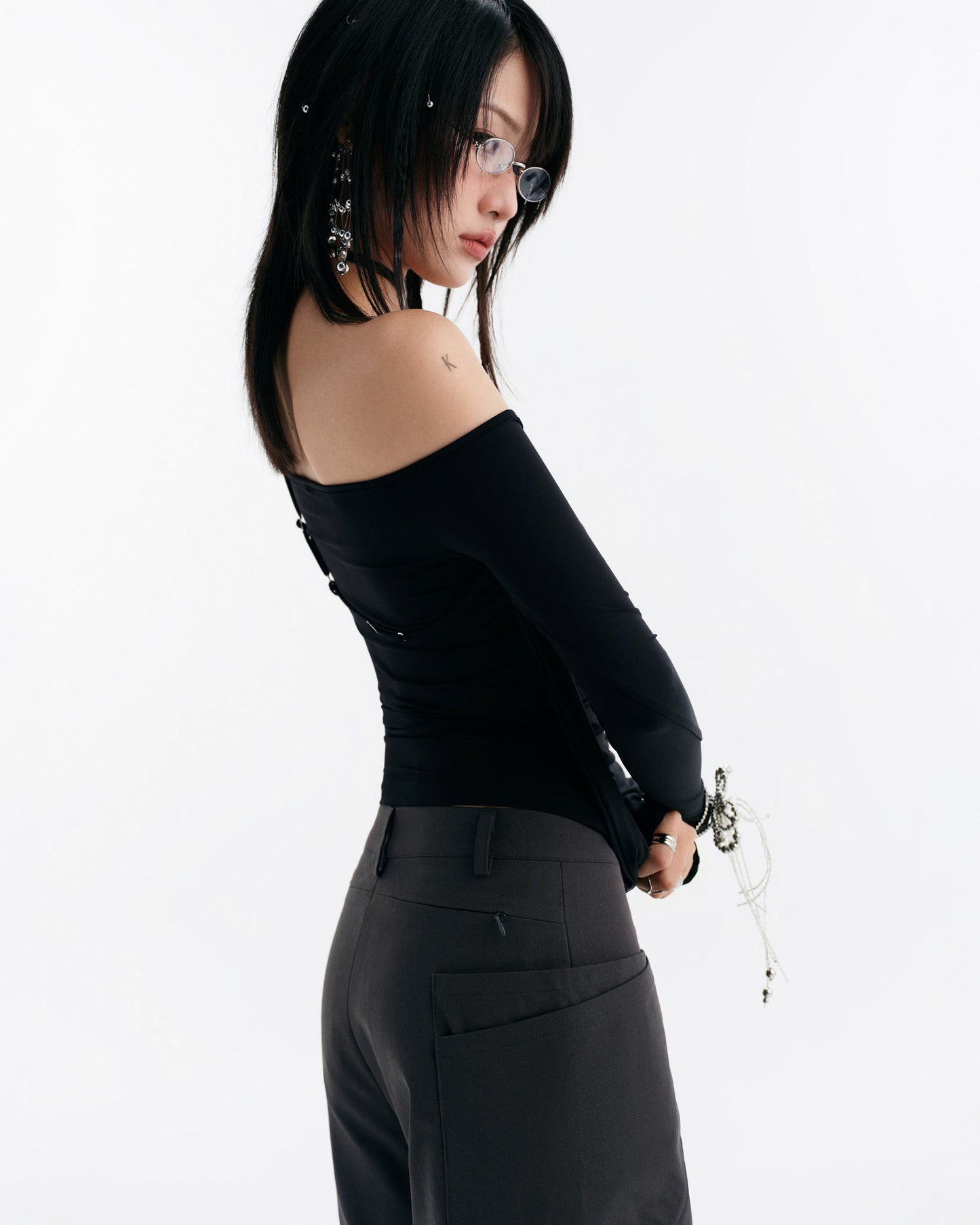 MELVIN LONG SLEEVE TOP (BLACK)