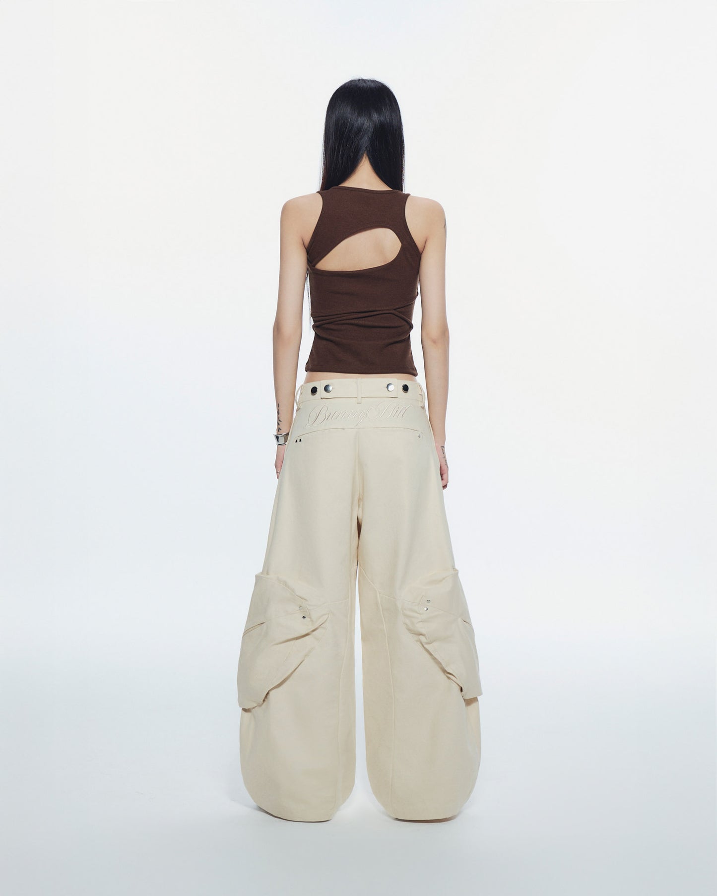 CONRAD SLEEVELESS TOP (BROWN)