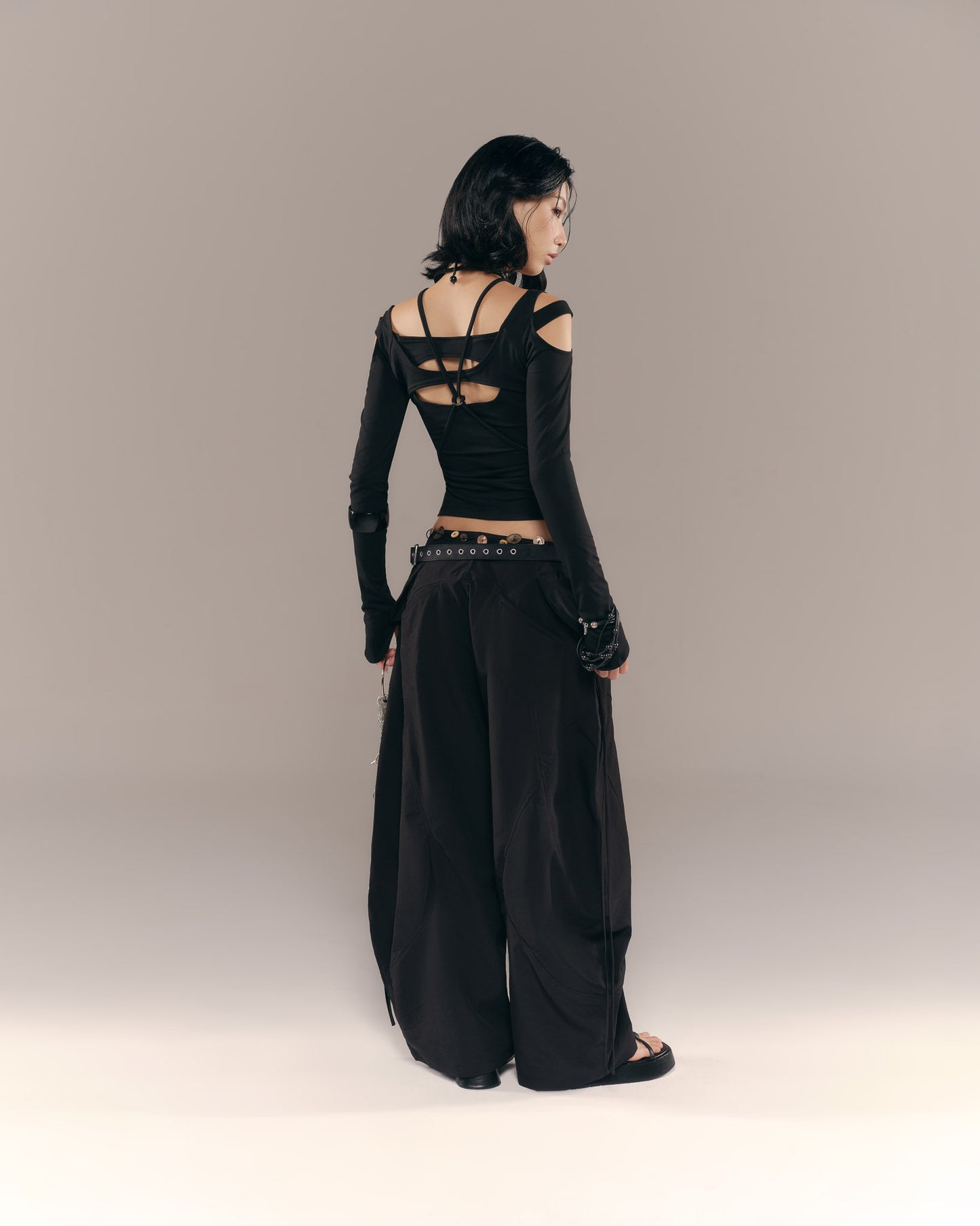 SALVIUS PANTS (BLACK)